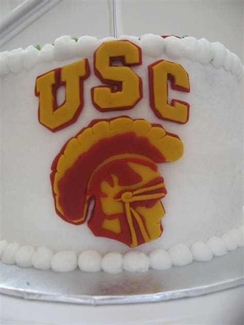 Usc Cakefight On Cake Cake Cookies Usc Trojans Football