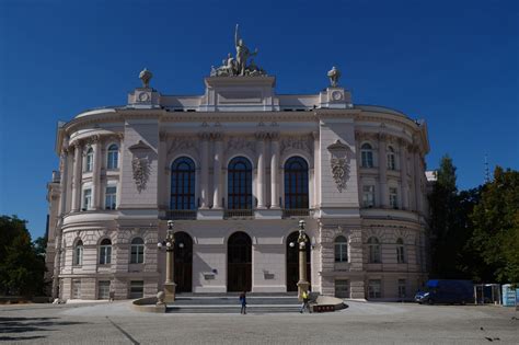 Warszawa Marii Skłodowskiej Curie Go To Warsaw