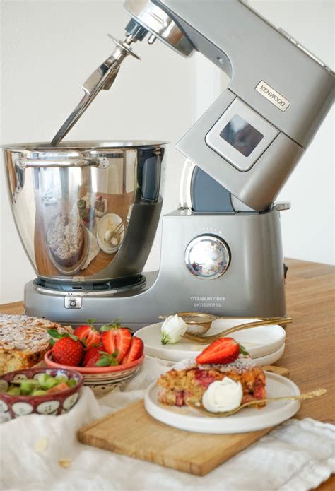 Máy trộn bột đa năng Kenwood KWL90 004 SI Titanium Chef Patissier XL