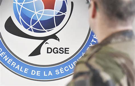 La DGSE mise sur le recrutement d officiers sous contrat spécialistes