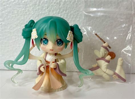 ねんどろいど 初音ミク 中秋明月 メルカリ