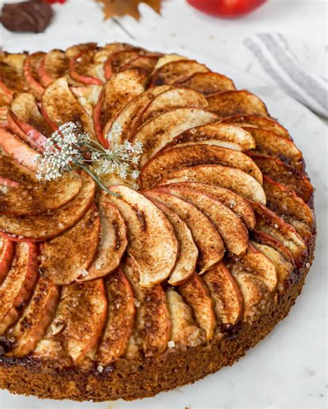 Easy Apple Cake Recipe - Baking for Friends