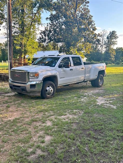 2016 GMC Sierra 3500 HD Crew Cab · SLE Pickup 4D 8 ft