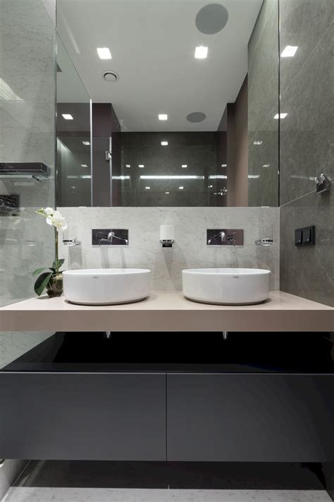 10 Amazing Modern Bathroom Ideas