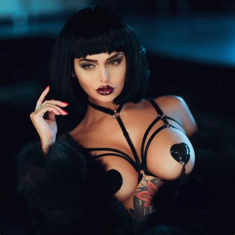 Getting A Pulp Fiction Vibe Here Porn Pic