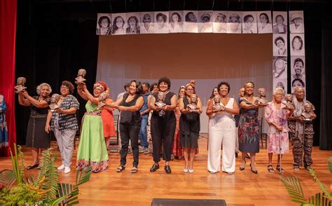 Pr Mio Mulheres Negras Homenageou Mulheres Que Contribu Ram A