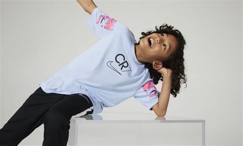 CR7 Big Kids' Short-Sleeve Soccer Top. Nike.com