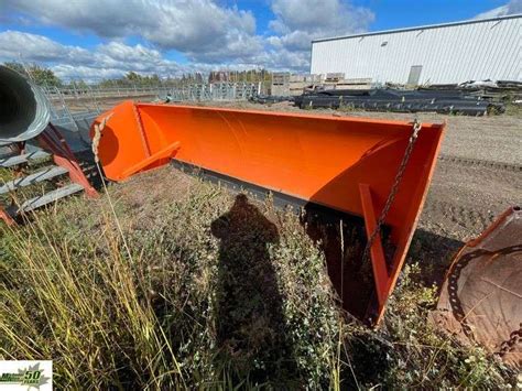 LOADER BLADE ATTACHMENT - Michener Allen Auctioneering Ltd