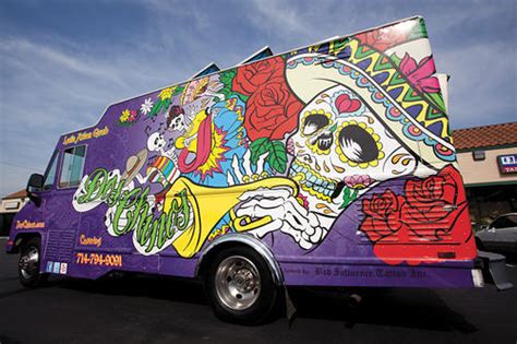 Graphic Design Helps Food Trucks Get Attention - Mobile Food News