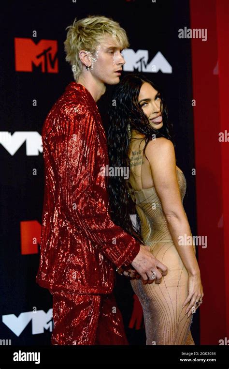 Brooklyn Ny Usa 12th Sep 2021 Machine Gun Kelly Megan Fox At