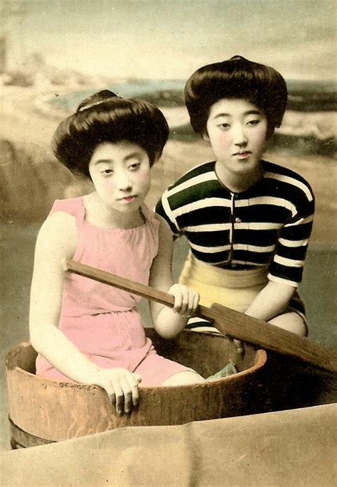 37 Rare Color Photos Of Young Japanese Girls Posing In Bathing Suits From The Early 20th Century