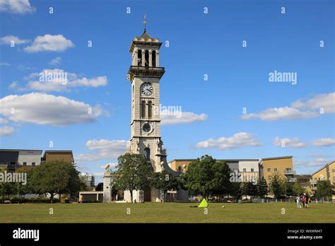 Die Vor Kurzem Restaurierte Historische Caledonian Clock Tower Im