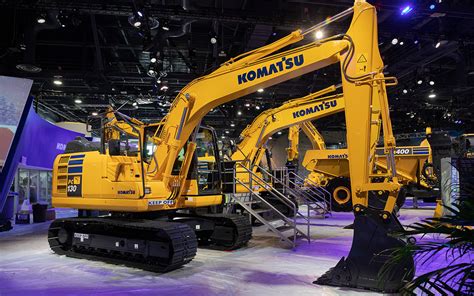 Komatsu Debuts The Entry Level Pc Excavator Equipment Journal