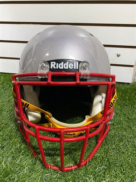 Riddell speed size medium adult 2022 | SidelineSwap