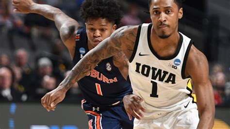 Ex-Iowa basketball player Ahron Ulis accused of betting on UI football