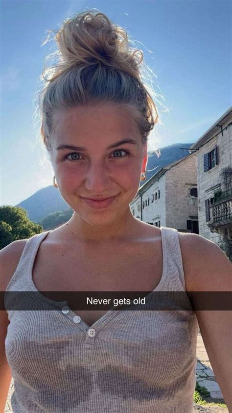 Aniela Leon Anielaleon Nude Leaks OnlyFans Fapellino