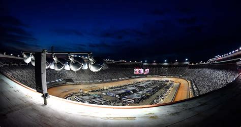 Rain cancels Friday's on-track schedule at Bristol Dirt | NASCAR