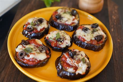 La recette de la Pizza aubergine avec 5 ingrédients HerveCuisine