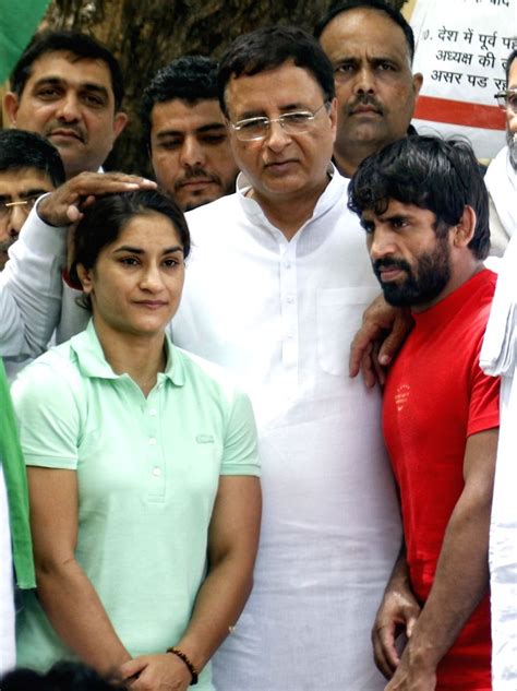 Congress Leader Randeep Surjewala With Wrestlers Vinesh Phogat And