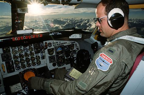Pilots Reveal: The Inside Story of Flying the Iconic KC-135 Stratotanker 1