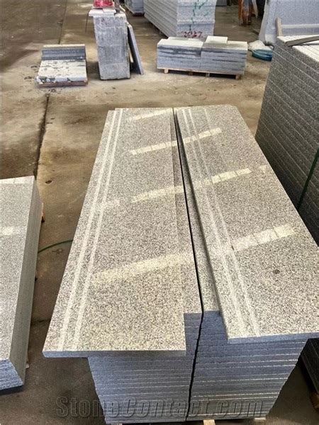 30Mm Thick Bacuo White G603 Granite Stone Stair From China