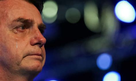 Em Testemunho Forte Bolsonaro Se Emociona Enche Os Olhos De Lágrimas