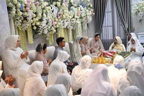 9 Momen Pengajian Jelang Pernikahan Kaesang Erina