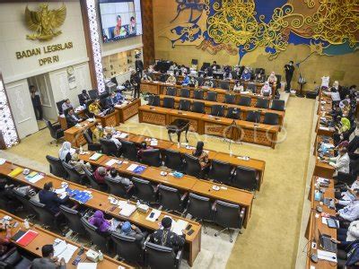 Rapat Pleno Pengambilan Keputusan Ruu Tpks Antara Foto