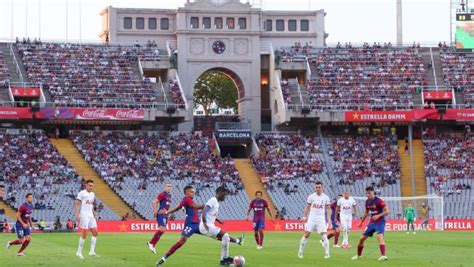 El Barcelona Fracasa En Su Mudanza A Montjuic Y Hasta El Espanyol Le