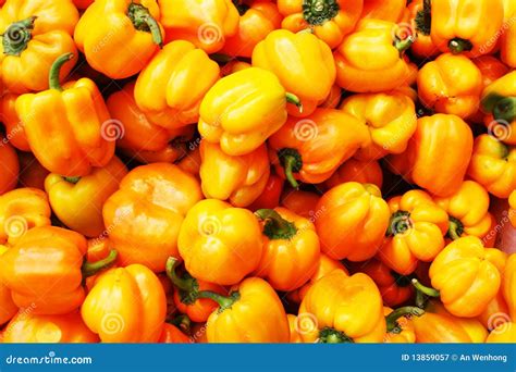 Pimentas Amarelas Imagem De Stock Imagem De Cozinha 13859057