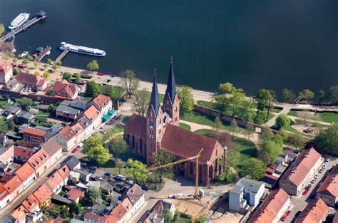 Luftbild Neuruppin Kirchengeb Ude St Trinitatis Im Altstadt Zentrum