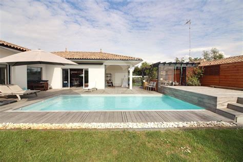 Villa Contemporaine De Plain Pied Avec Piscine Vendre Proche Centre