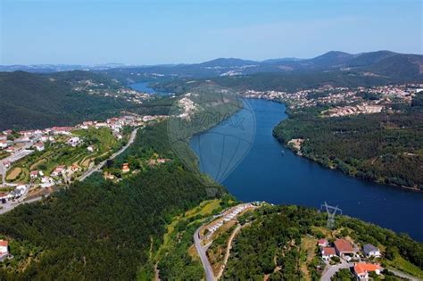 Moradia T Venda Em Raiva Pedorido E Para So Castelo De Paiva Re Max