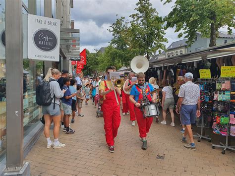 Vismarkt Grote Markt Groningen De Bladbloazers