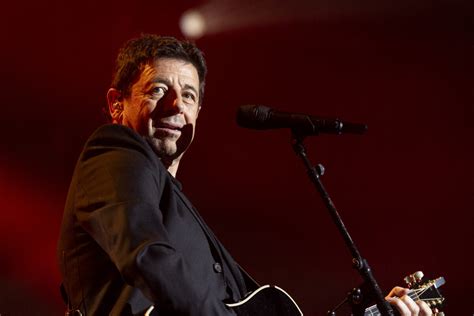 Photo Exclusif Patrick Bruel sur scène lors du concert Leurs voix