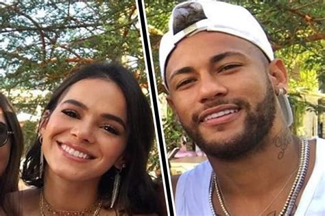 É o fim Bruna Marquezine confirma que namoro Neymar acabou