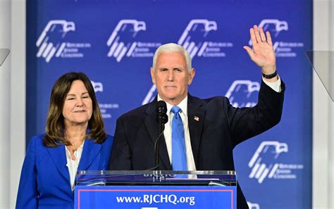 États Unis lancien vice président républicain Mike Pence retire sa