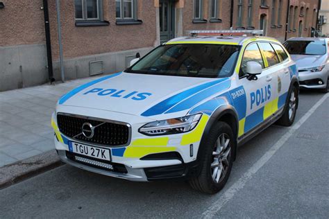 Allt om Polisens nya bilar – tekniken bakom nya "superbilarna" - M3