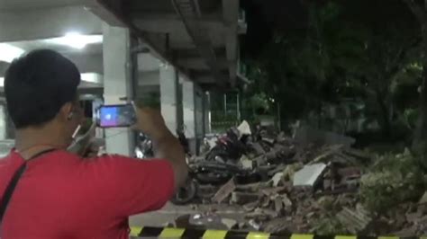 Terremoto En Indonesia Deja Hasta El Momento 91 Muertos Y Cientos De Turistas Desesperados Por