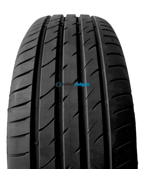 Goodride SOLMAX 1 235 50 R17 96W Nur 84 66