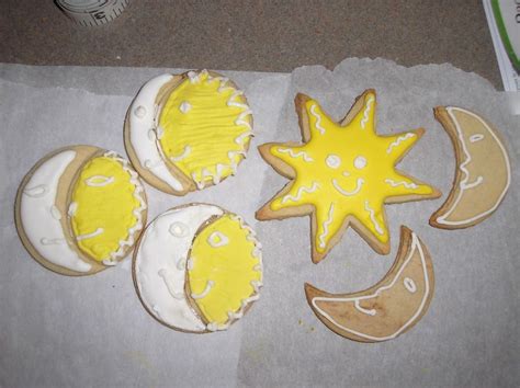 Sun And Moon Cookies