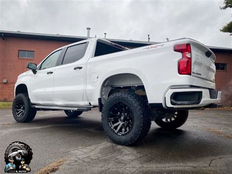 2019 Chevrolet Silverado White Fuel Off Road Blitz D675 Wheel Front