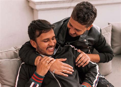 Carlinhos Maia E Gay - Carlinhos Maia é chamado de homofóbico após negar que terá casamento ...
