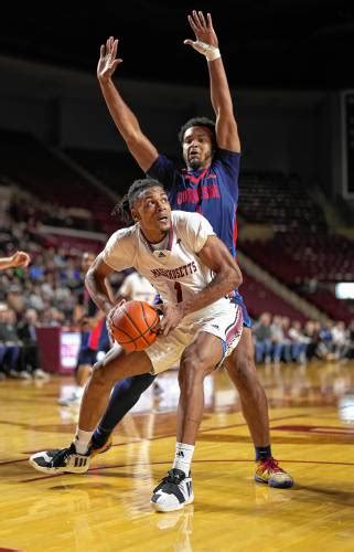 Greenfield Recorder Umass Basketball Minutemen To Host La Salle