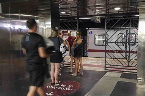 Metro B Roma Ascensori E Scale Mobili Impianti Saranno Sostituiti