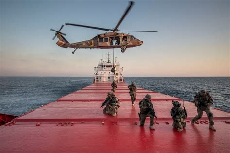 Israel Naval Sf Shayetet 13 During A Cargo Ship Vbss Specopsarchive