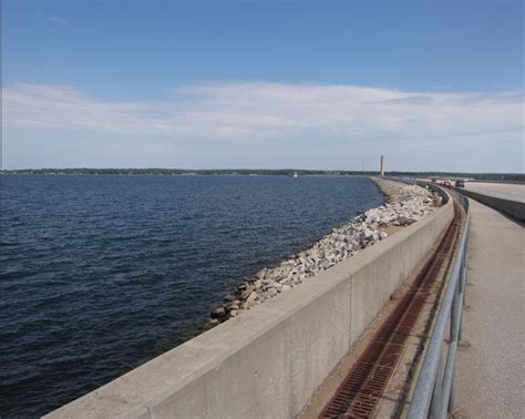 Dive teams search for missing swimmer near Lake Murray dam - WestMetroNews