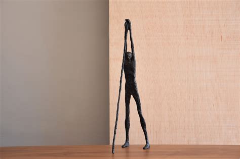 SCULPTURE MAN IN METAL No.2 | VP Interiorismo