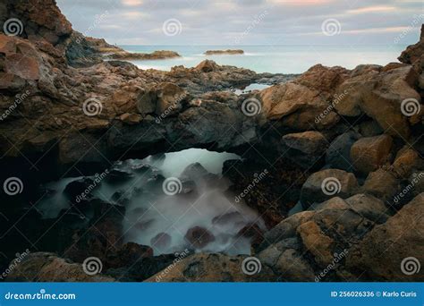 Costa Rocosa De Las Islas Canarias Charco Del Palo Lanzerote Foto De