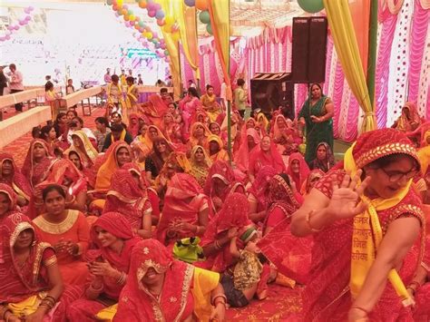 Devotees Became Emotional After Hearing The Story Of Karmavati Narayani